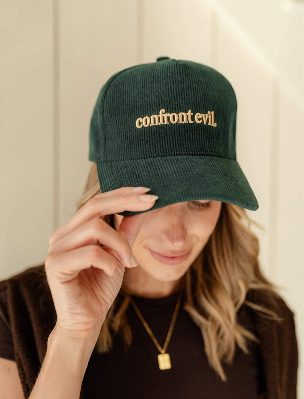 Hat: Confront Evil