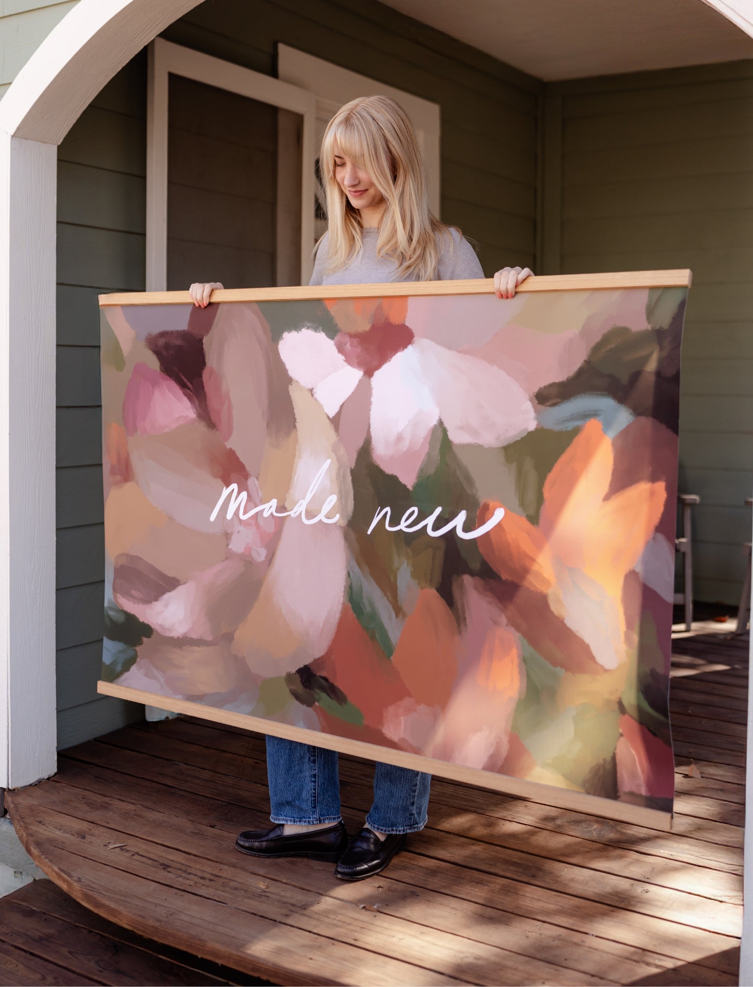 Large Canvas with Banner Wood: Made New